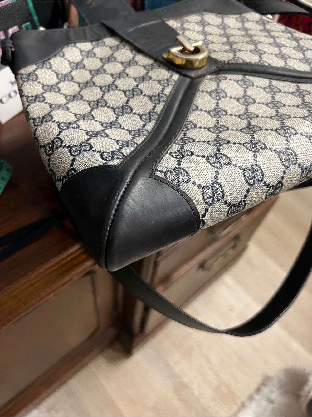 Gucci Sherryline Navy and Cream Shoulder Bag w/ COA - Picture 5 of 9